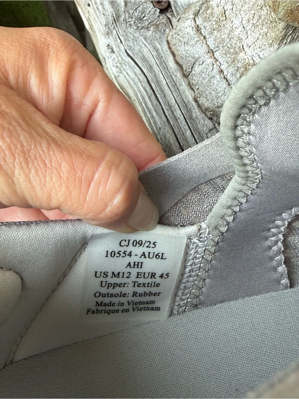 OluKai men sneaker